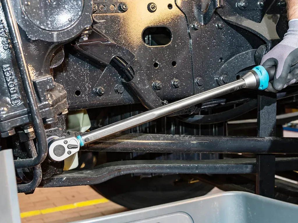 5000-3ct-series-5120-series-workshop3.webp